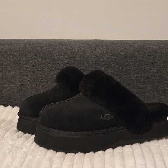 UGG Disquette Slippers Black Size 7 - Picture 2 of 11